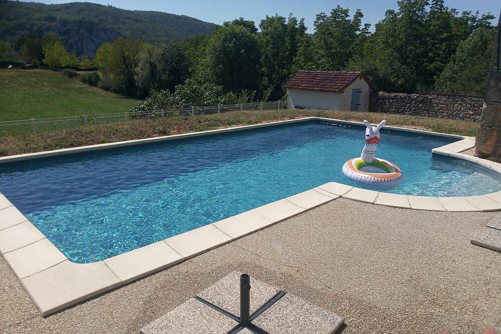 Gite St Cirq Lapopie in Tour-de-Faure, Massif Central