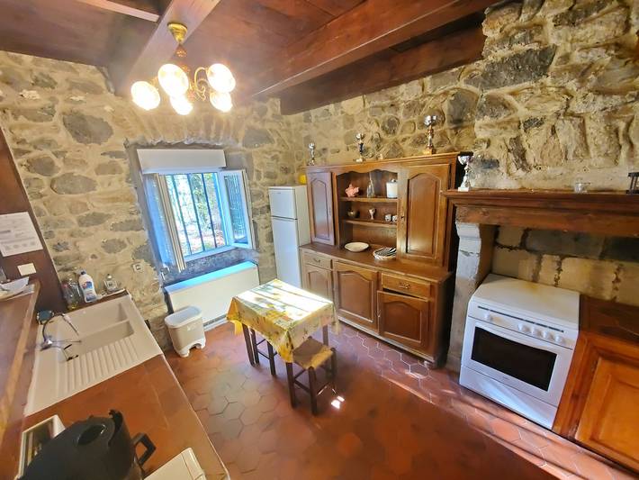 Location de vacances pour 6 personnes, avec jardin, animaux acceptés à Chambon-sur-Lac - 4