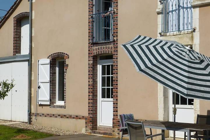 Location de vacances pour 4 personnes, avec piscine à Lindry