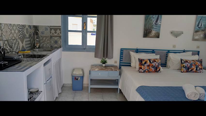 Apartment im Hotel „Pico Bello Patmos 30“ mit Meerblick, privater Terrasse & Wlan in Patmos