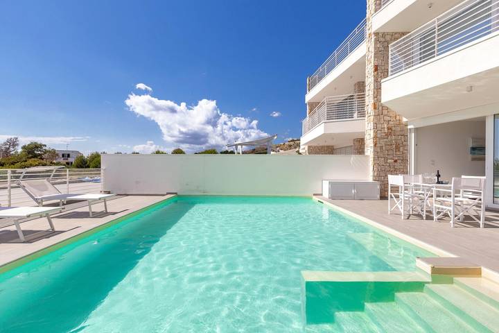 Villa pour 9 personnes, avec balcon/terrasse ainsi que piscine et terrasse dans Santa Maria di Leuca - 3