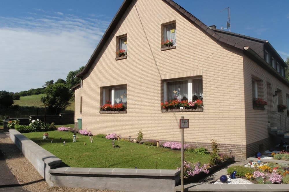 Ganze Wohnung, Resi Lux in Niederehe in Üxheim, Vulkaneifel