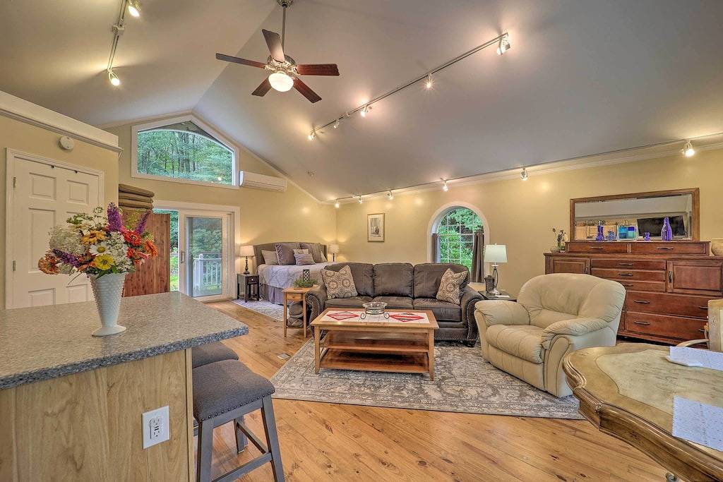 Ganze Wohnung, Quiet Studio Escape ~ 2 Mi to Blue Ridge Parkway! in Blue Ridge Parkway, Ashe County