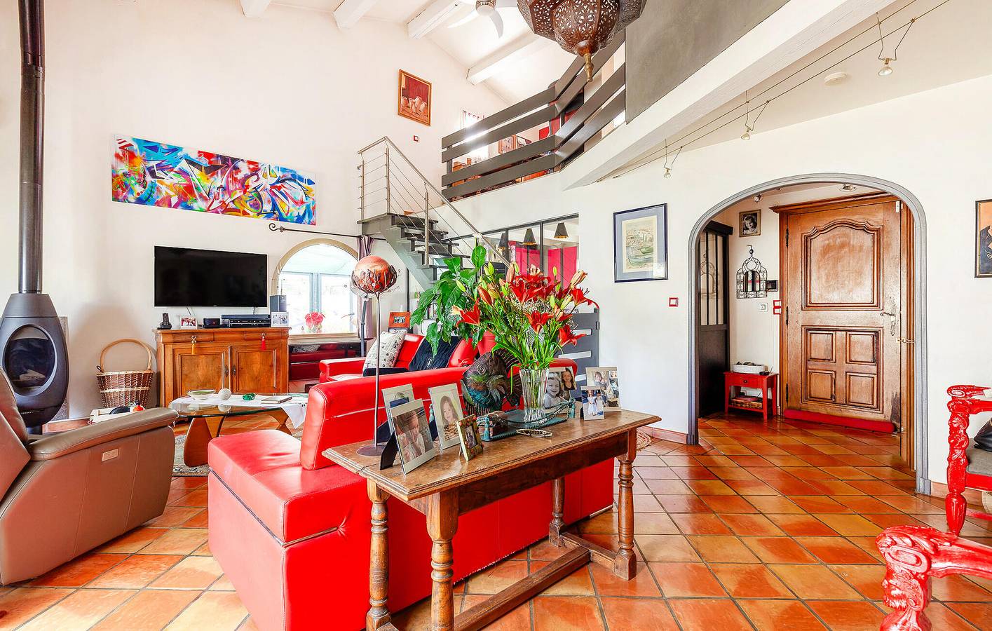 Seaside Retreat with Pool, AC & Parking - 2.5km to Plage de Bonnegrâce in Six-Fours-les-Plages, Région de Toulon