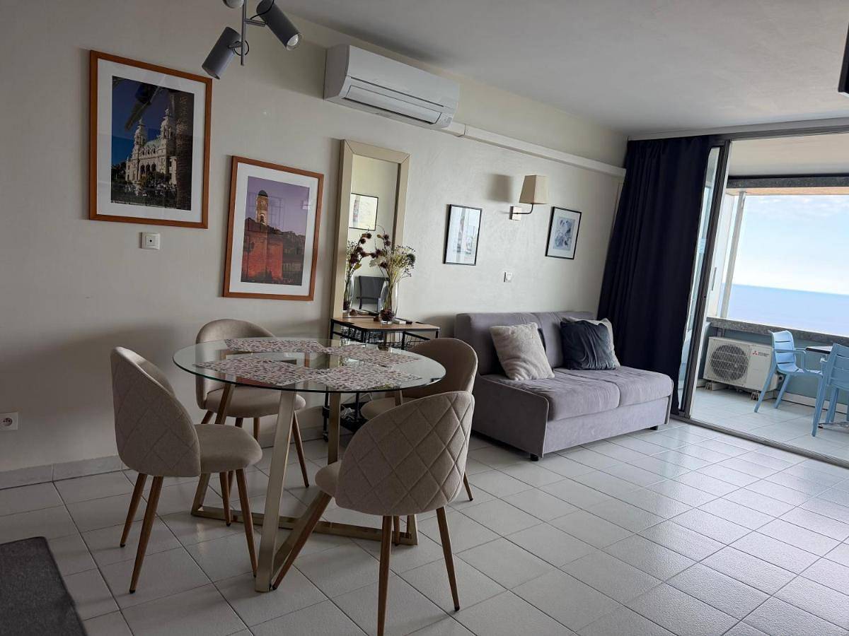 Appartement entier, Sunny Home Costa Plana-Monaco -Cap D'Ail in Cap-d'Ail, Côte méditerranéenne (France)