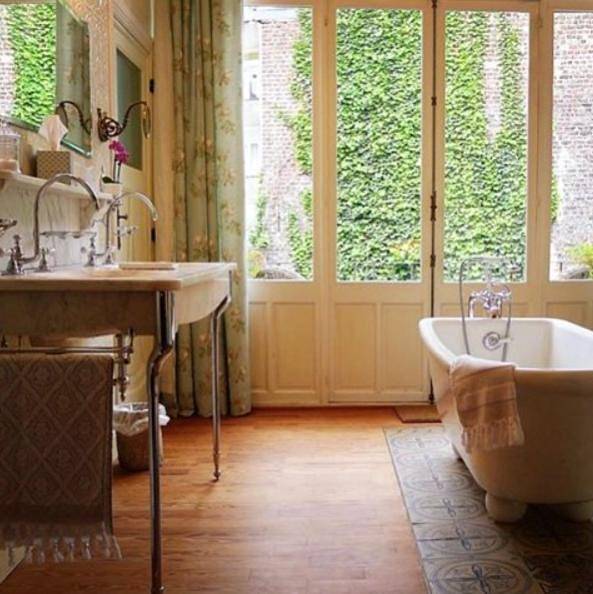 Hôtel pour 2 personnes, avec balcon et vue