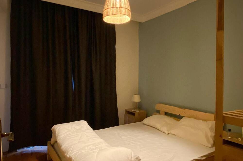 Entire apartment, 2-bedroom apartment in fabulous Alanya with Wifi, Ac in Alanya, Antalya Province
