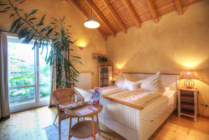 Ferienhaus für 10 Personen, mit Balkon und Terrasse sowie Garten und Sauna im Weserbergland - 4