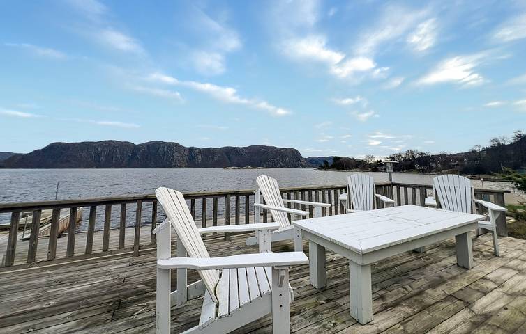 Ferienhaus für 11 Personen mit Terrasse in Farsund