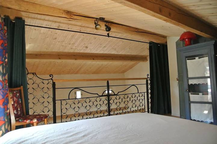 Location de vacances pour 3 personnes, avec terrasse à Montaigut-le-Blanc - 4