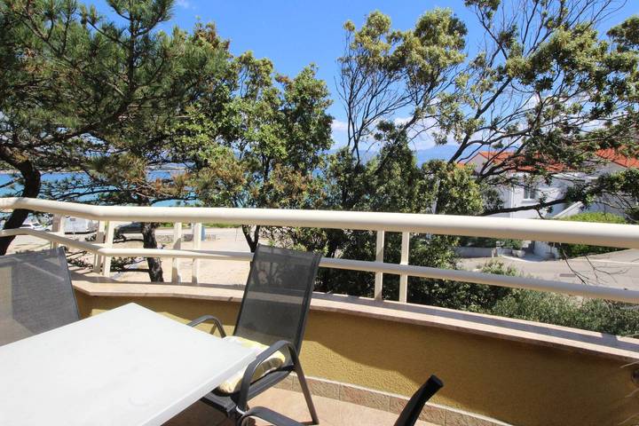 Ferienwohnung für 5 Personen, mit Balkon/Terrasse in Baska - 2
