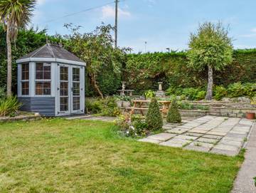 Cabin for 6 Guests in Edwinstowe, Nottinghamshire, Picture 1