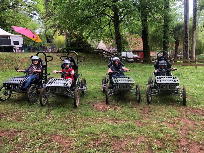 Location de vacances pour 4 personnes, avec jardin ainsi que terrasse et piscine à Nailhac - 3