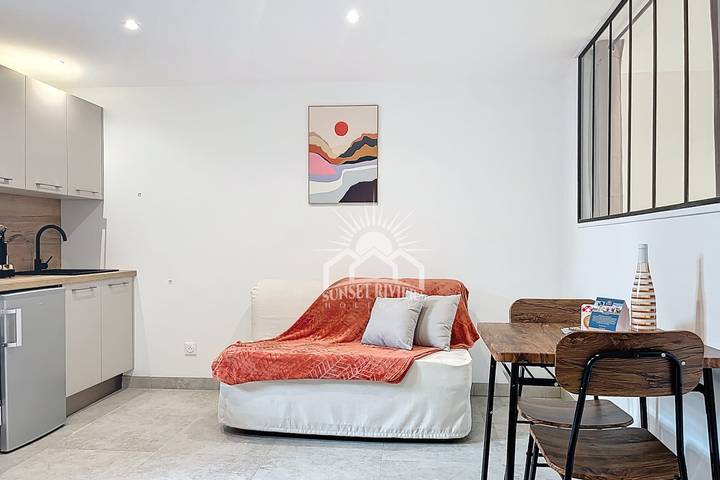 Location de vacances pour 3 personnes à Valbonne