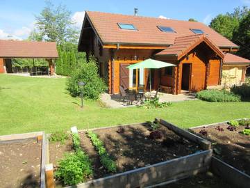 Gîte pour 6 personnes, avec jardin à Cernon