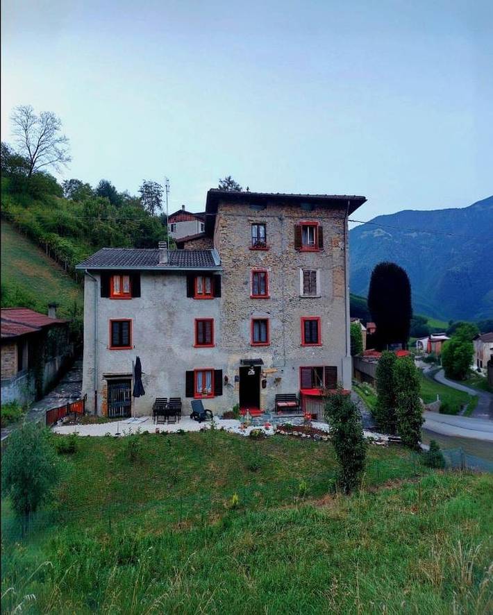 Maison d’hôte pour 2 personnes, avec Jardin à Roncobello