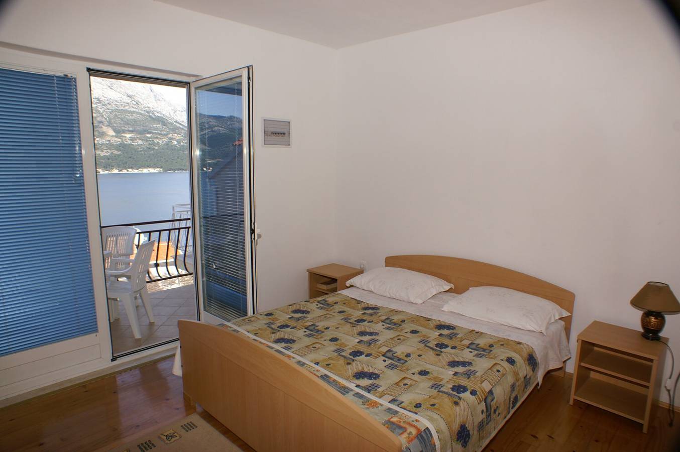 Cijeli apartman, Jednosobni apartman s terasom i pogledom na more Korčula A-4349-b in Korčula (Dalmacija), Korcula