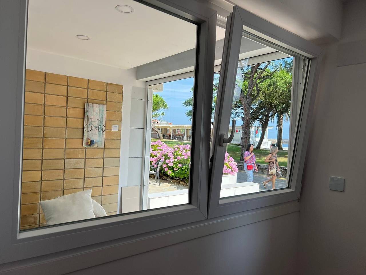 Ganze Wohnung, Ferienwohnung Genoveva direkt am Strand in Comillas, Kantabrische Küste