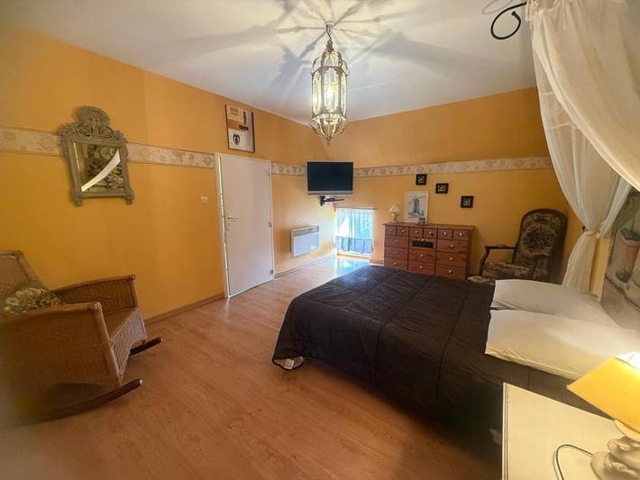 Station pour 14 personnes, avec jardin et piscine ainsi que jacuzzi et sauna à Châteauvieux - 3