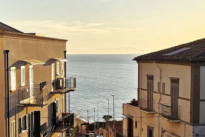 Entire apartment, Joivy Dimore Rodiane - Ponente in Lido Ponente Rodi, Rodi