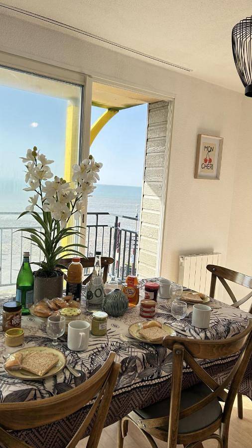 Gîte pour 8 personnes, avec piscine ainsi que balcon et vue dans Casino de Cayeux - 4