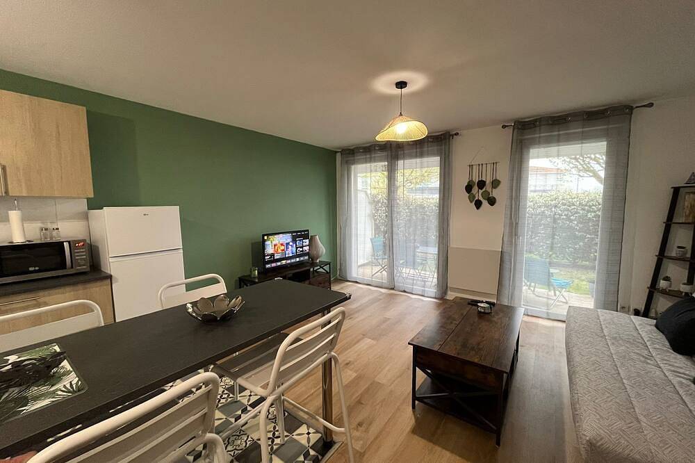 Appartement entier, Appartement avec jardin in Rochefort, Région de Rochefort
