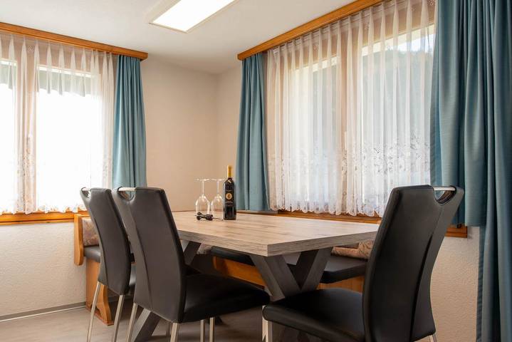 Ganze Ferienwohnung, 5-Bettwohnung in Saas-Almagell, Walliser Alpen