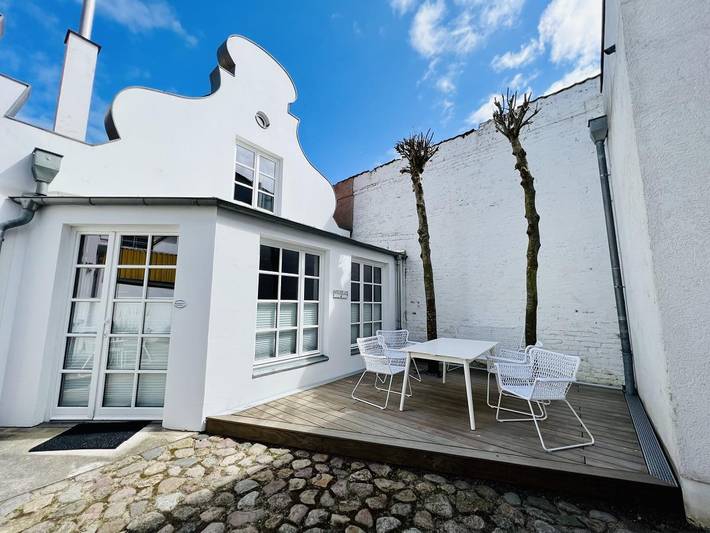 Ferienwohnung für 4 Personen, mit Terrasse und Sauna in Warnemünde
