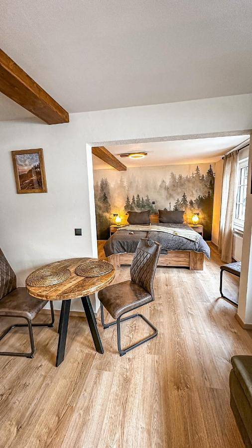 Ferienwohnung für 4 Personen, mit Terrasse und Garten sowie Ausblick