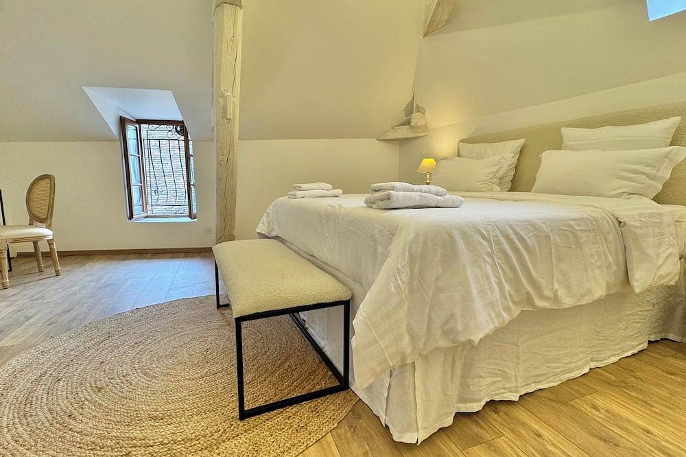 La Dolce Vita city center in Beaune, Région de Beaune