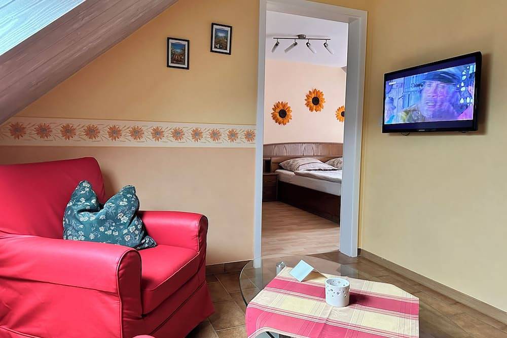 Ganze Wohnung, Gemütliche 2 Pers. Ferienwohnung \"Sonnenblume\" in Irmenach, Bernkastel-Kues & Umgebung
