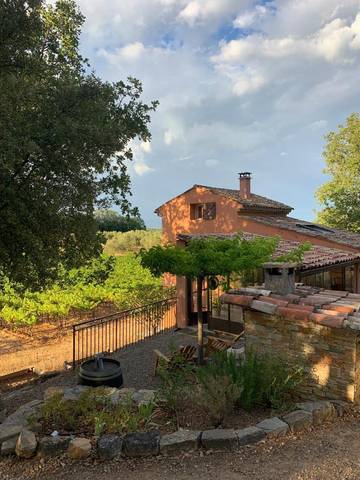 Cottage pour 4 personnes, avec piscine et terrasse à Montfort-sur-Argens