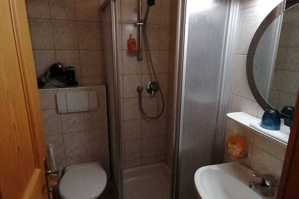 Ganze Wohnung, Aggenstein - Landhaus Schnettra in Grän, Allgäuer Alpen (Österreich)