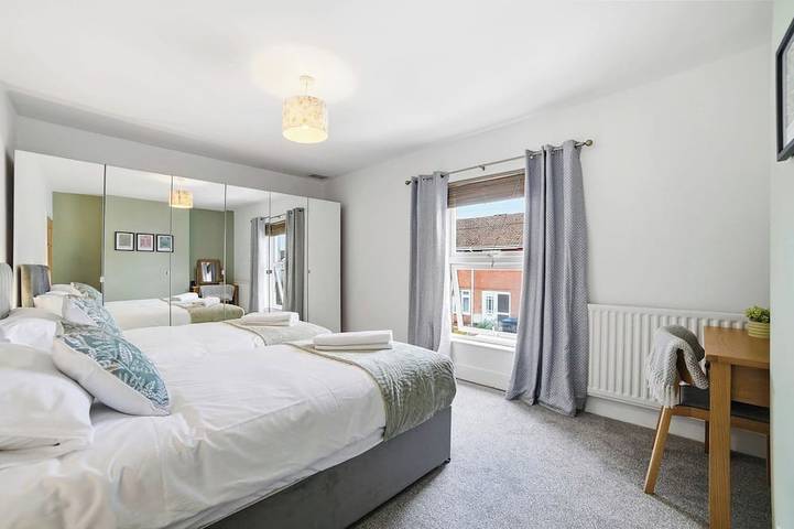 Stylish 3Br, Warwick Hosp, Contractor long stays in Warwick, Warwickshire