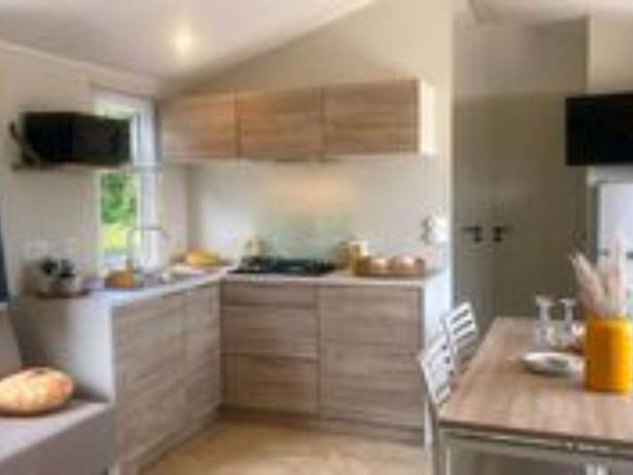 Camping pour 6 personnes, avec terrasse et piscine, animaux acceptés à Dolus-d'Oléron - 2