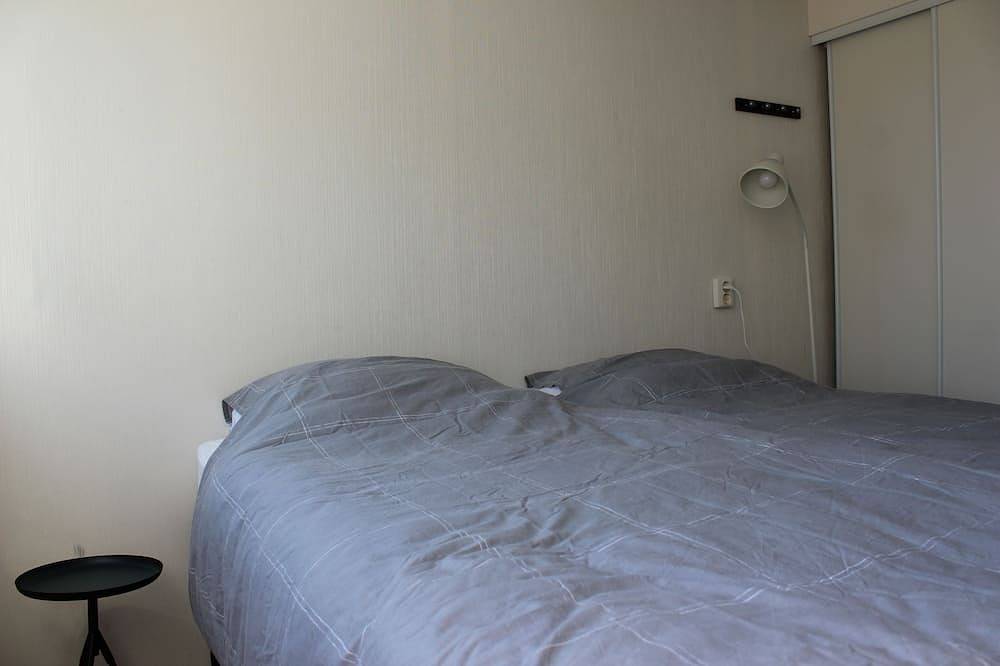 200m vom Meer entfernt 6 Personen Bungalow, in einem kleinen Park mit ebenerdiger Dusche in Stavenisse, Niederländische Nordsee