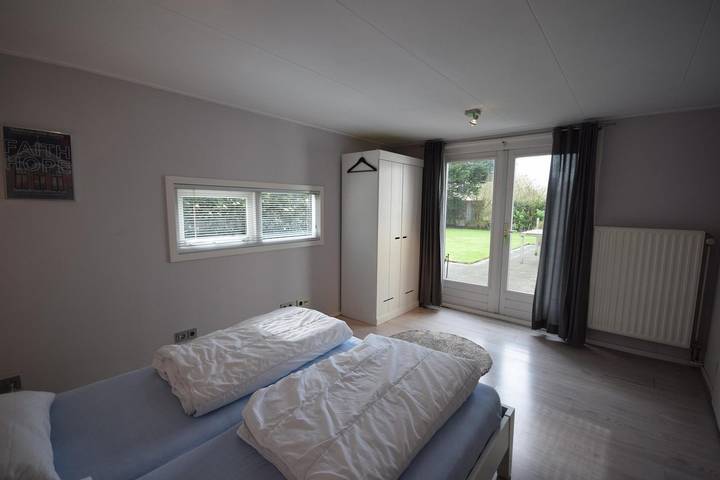 Ferienhaus für 10 Personen, mit Terrasse und Balkon/Terrasse sowie Sauna in Oostkapelle - 3