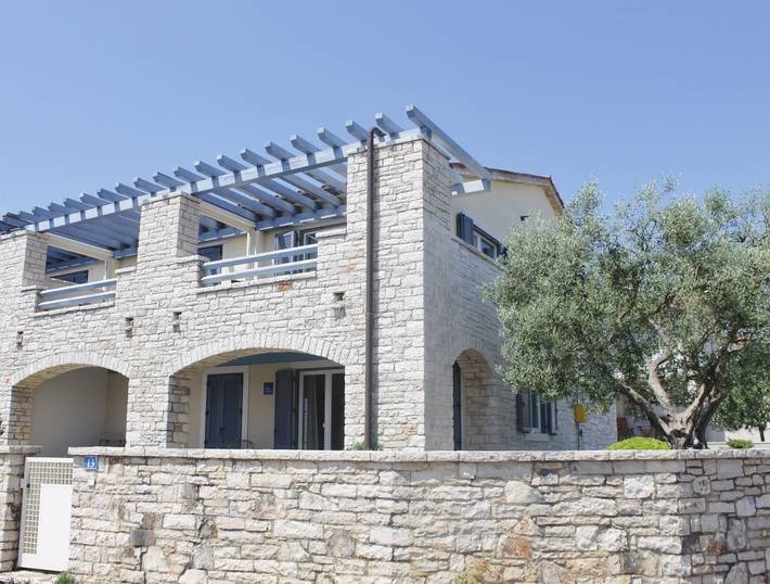 Villa für 4 Personen, mit Balkon und Garten - 1