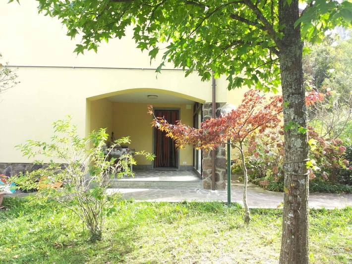 Casa vacanze con giardino panoramico vicino al lago di Suviana  in Granaglione, Alta Via dei Parchi