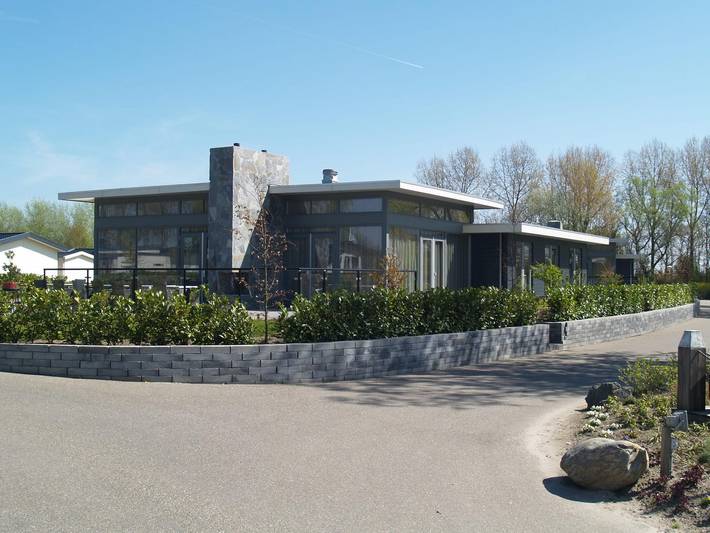 Ferienhaus für 16 Personen, mit Balkon/Terrasse und Terrasse sowie Garten in Dordrecht