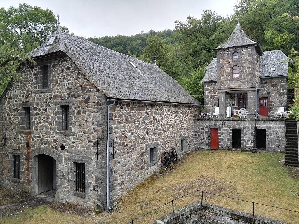 Gîte de Courbelimagne in Raulhac, Région d'Aurillac