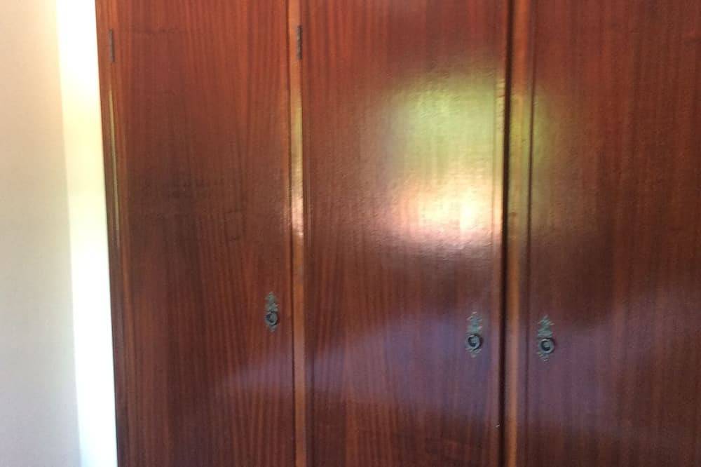 Ganze Wohnung, Apartment jeder Komfort mit 6 Minuten zu Fuß vom Strand entfernt. in Praia da Tocha, Tocha