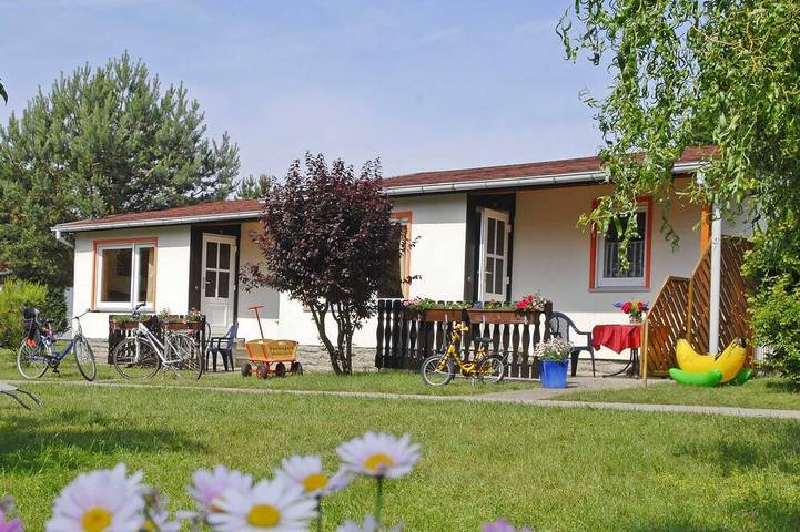 Ferienpark für 3 Personen, mit Terrasse und Garten, mit Haustier am Plauer See