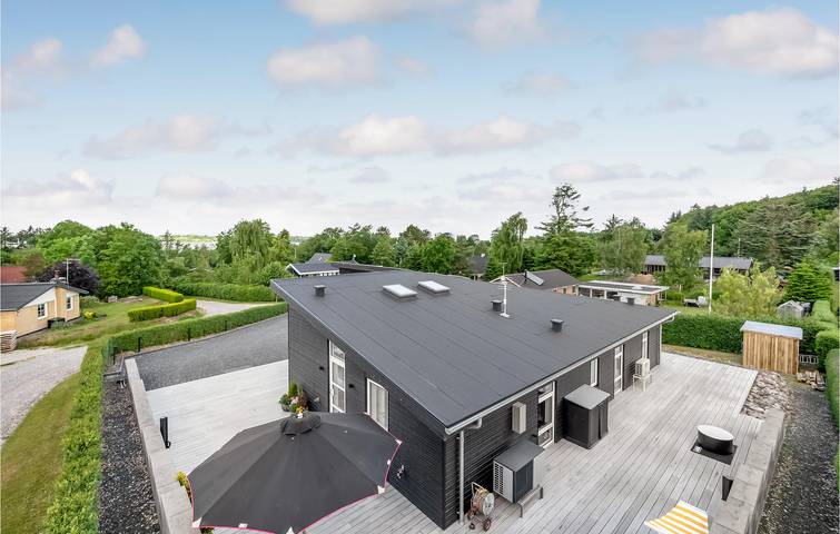 Ferienhaus für 8 Personen, mit Terrasse in Hvalpsund - 4