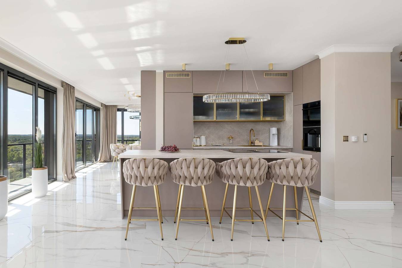 Entire apartment, Chmielewskiego 24A Szczecin Dazzling Apartment Parking in Szczecin, Polish Baltic Sea