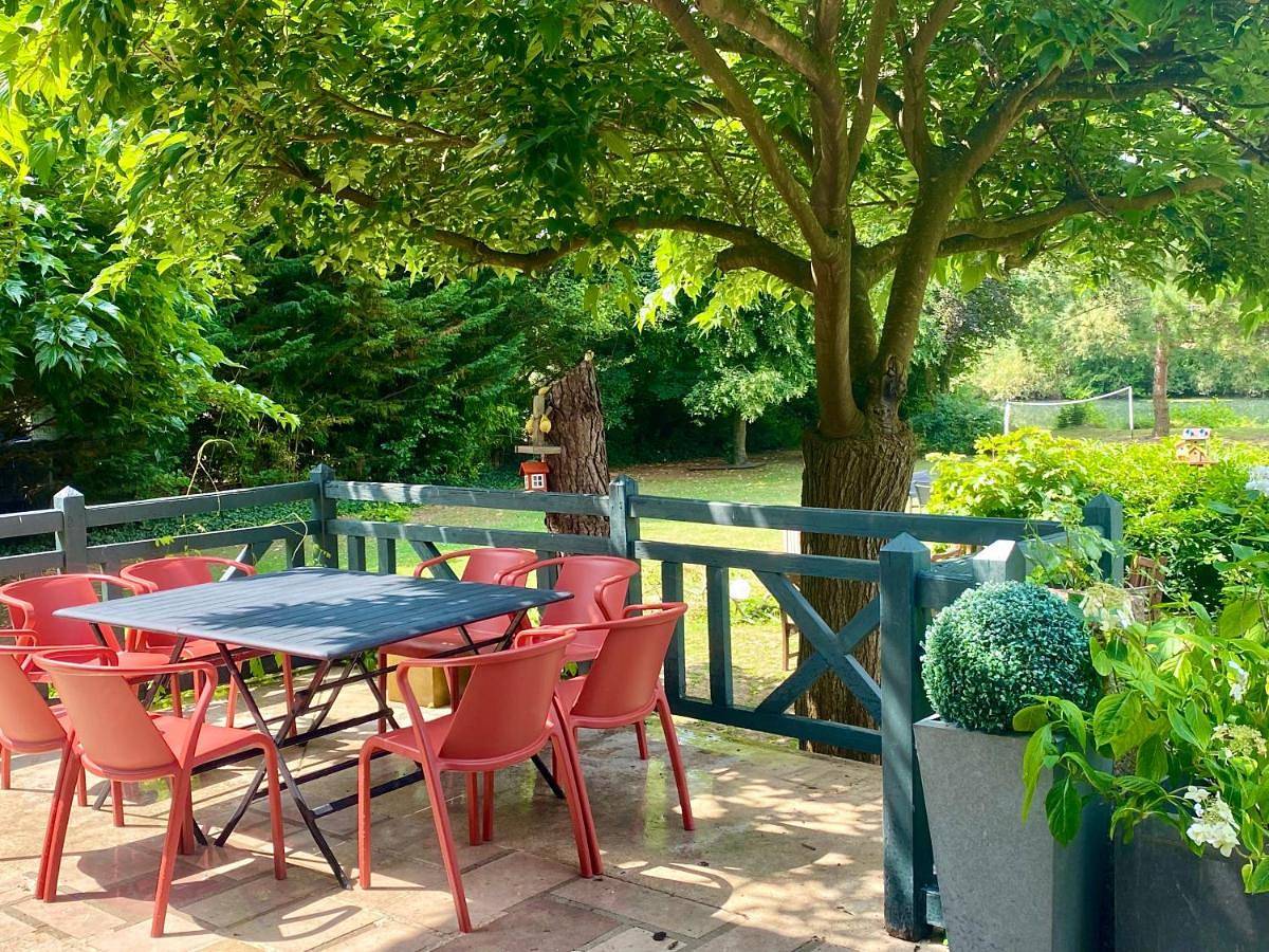 Five-Bedroom House in Connelles, Région de Les Andelys