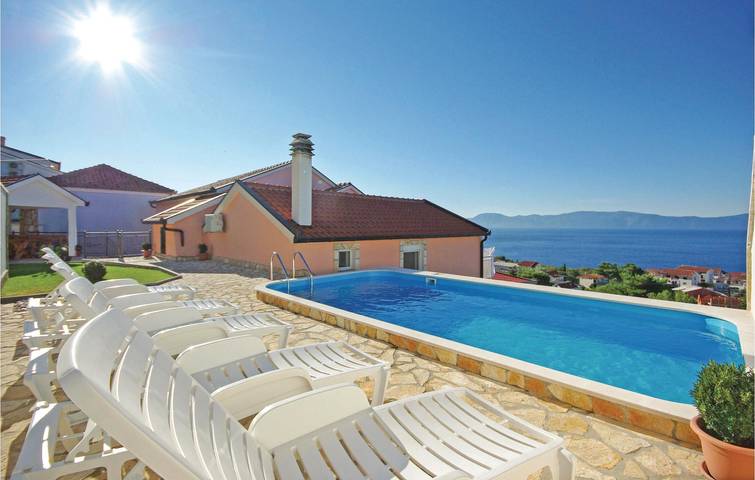 Apartament wakacyjny dla 3 osób, z basen i taras w Podaca