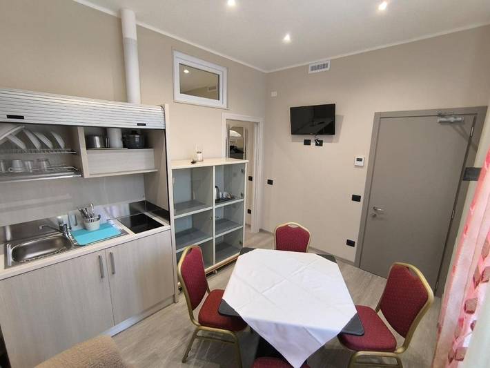 Hôtel pour 2 personnes, avec jardin ainsi que sauna et jacuzzi à Zogno - 3