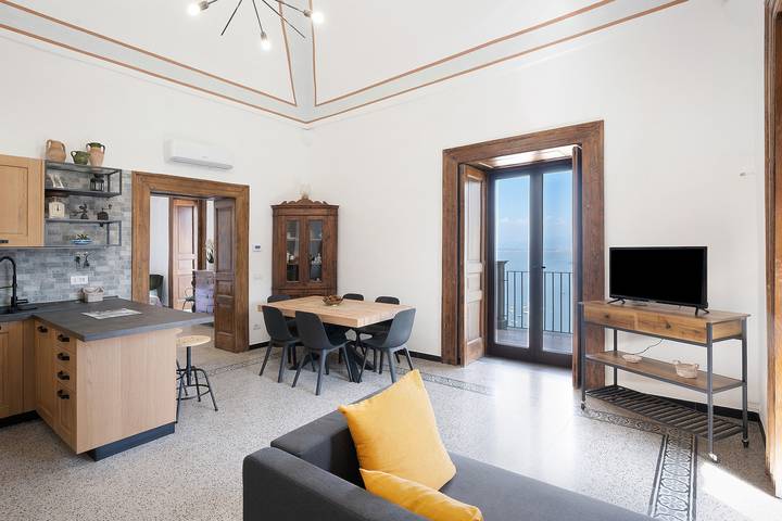 Casa vacanze "Casetta Punta la Guardia" con vista mare, terrazza privata e aria condizionata in Vico Equense, Sorrento Coast