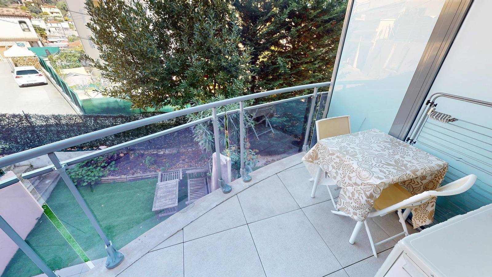 Ganze Ferienwohnung, Charming 2-room apartment with balcony, mountain view and garage near the center in Roquebrune-Cap-Martin, Nizza und Umgebung